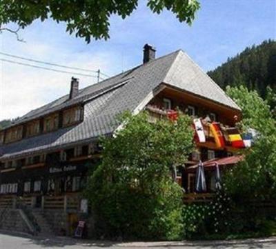 фото отеля Hotel Hirschen Menzenschwand