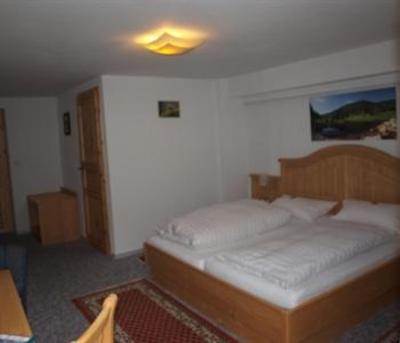 фото отеля Hotel Hirschen Menzenschwand
