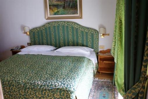 фото отеля Hotel Cornelio