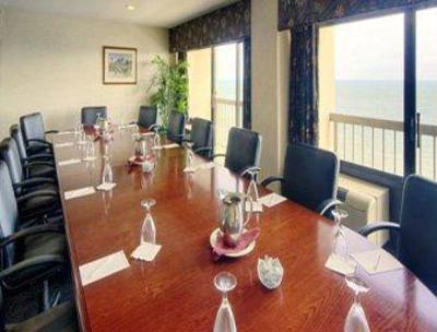 фото отеля Wyndham Virginia Beach Oceanfront