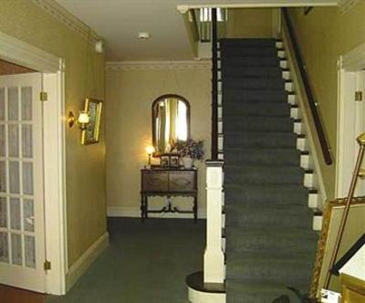 фото отеля Thorncroft Inn