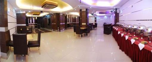 фото отеля Royal Castle Hotel New Delhi