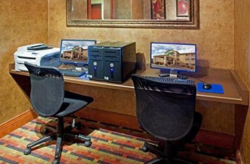 фото отеля Holiday Inn Express - Air Force Academy