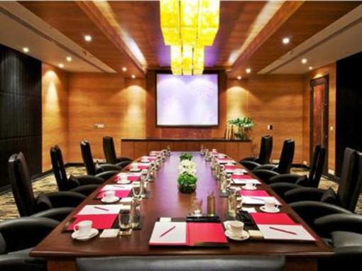фото отеля Vivanta by Taj Begumpet