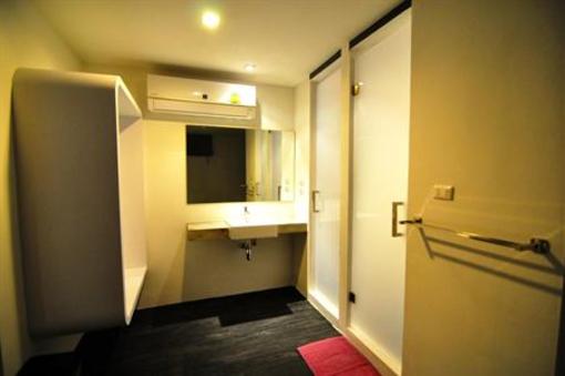 фото отеля Cheq Inn Hostel