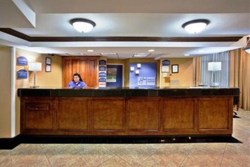фото отеля Holiday Inn Express Macon I-75 & Riverside