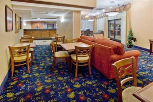 фото отеля Holiday Inn Express Macon I-75 & Riverside