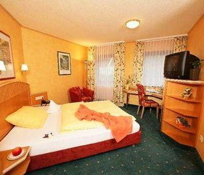 фото отеля Ringhotel Reubel
