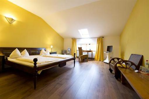 фото отеля Denner Hotel