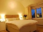 фото отеля Cumberland House Bed and Breakfast Gatwick Horley