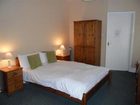 фото отеля Cumberland House Bed and Breakfast Gatwick Horley