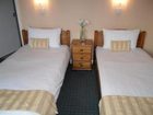 фото отеля Cumberland House Bed and Breakfast Gatwick Horley
