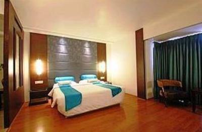 фото отеля Ashraya International Hotel