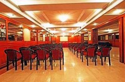 фото отеля Ashraya International Hotel
