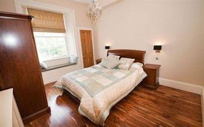 фото отеля Phoenix Apartments