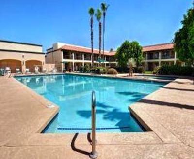 фото отеля Days Inn And Suites Scottsdale North
