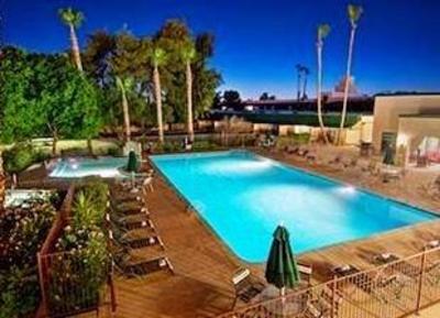 фото отеля Days Inn And Suites Scottsdale North