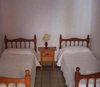 фото отеля Hostal Santa Maria