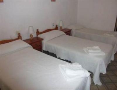 фото отеля Hostal Santa Maria