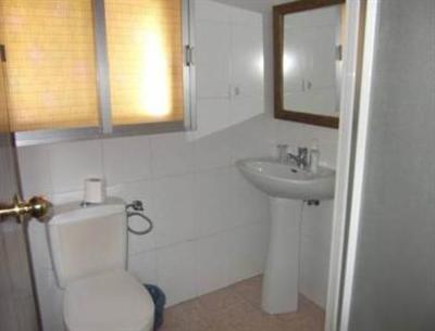 фото отеля Hostal Santa Maria