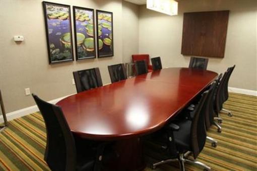фото отеля Holiday Inn Express & Suites Huntsville-Madison