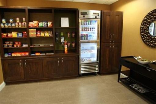 фото отеля Holiday Inn Express & Suites Huntsville-Madison