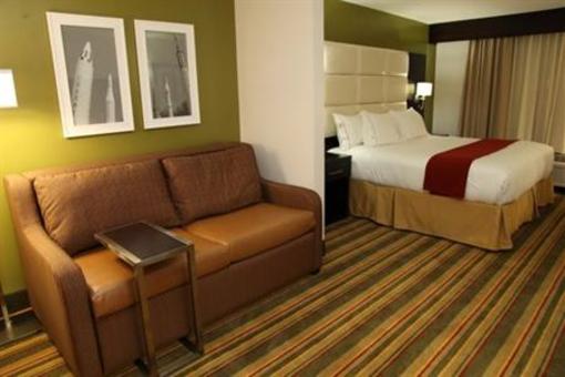фото отеля Holiday Inn Express & Suites Huntsville-Madison