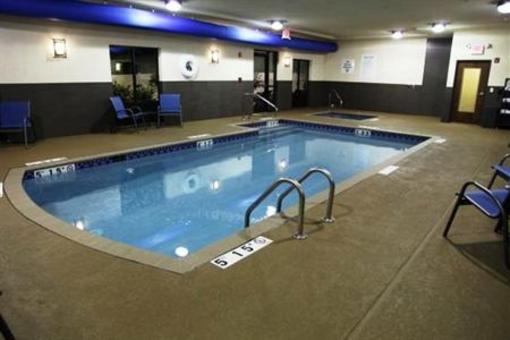 фото отеля Holiday Inn Express & Suites Huntsville-Madison