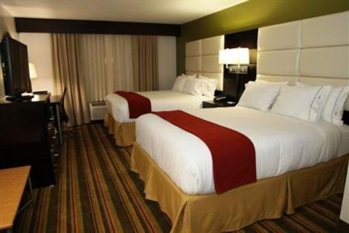 фото отеля Holiday Inn Express & Suites Huntsville-Madison