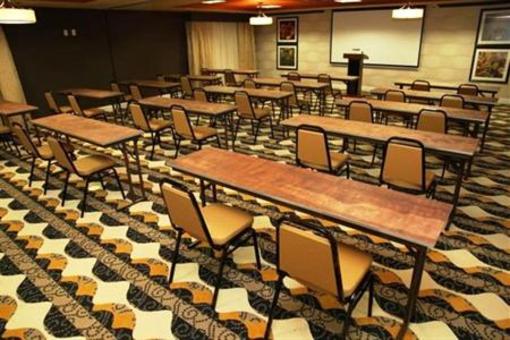 фото отеля Holiday Inn Express & Suites Huntsville-Madison