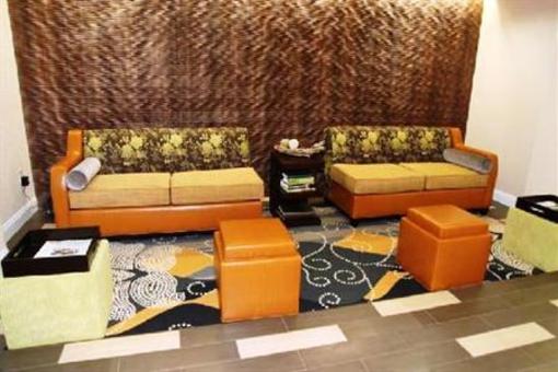фото отеля Holiday Inn Express & Suites Huntsville-Madison
