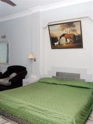 фото отеля Hotel Rushabh Home