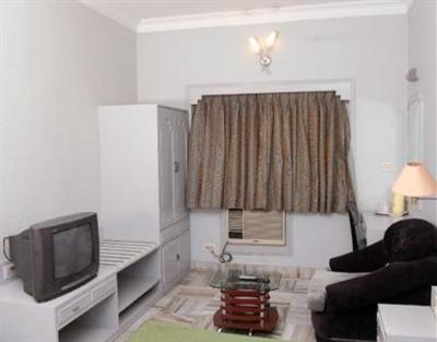 фото отеля Hotel Rushabh Home