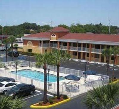 фото отеля Howard Johnson Express Inn & Suites - South Tampa / Airport