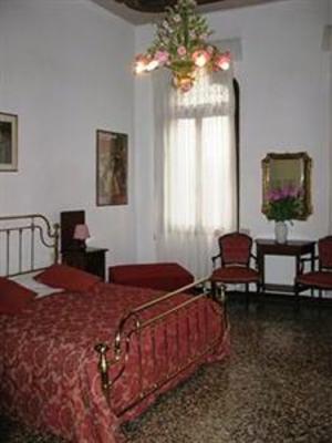 фото отеля Albergo Doni