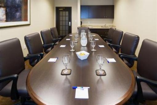фото отеля Holiday Inn Express & Suites Fort Myers- The Forum