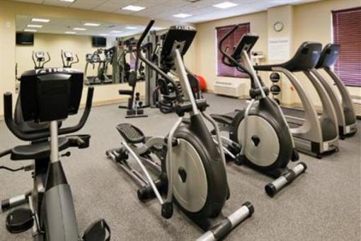 фото отеля Holiday Inn Express & Suites Fort Myers- The Forum