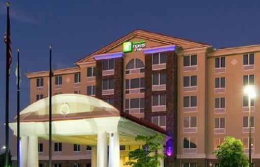 фото отеля Holiday Inn Express & Suites Fort Myers- The Forum