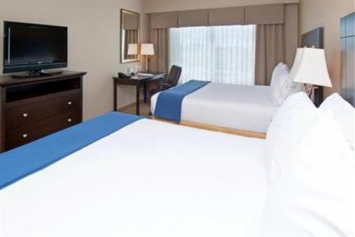 фото отеля Holiday Inn Express & Suites Fort Myers- The Forum
