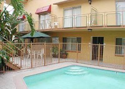 фото отеля Hollywood Downtowner Inn