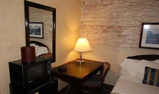 фото отеля Hollywood Downtowner Inn