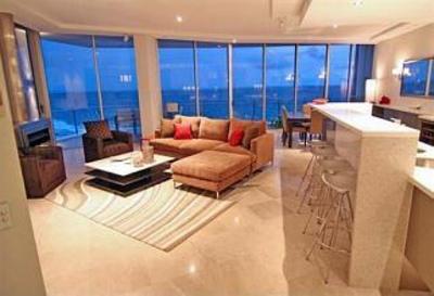 фото отеля Oceans Mooloolaba