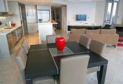 фото отеля Oceans Mooloolaba