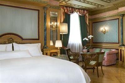 фото отеля The Westin Palace, Milan