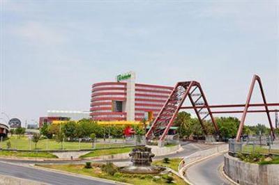 фото отеля Holiday Inn Parque Fundidora Monterrey