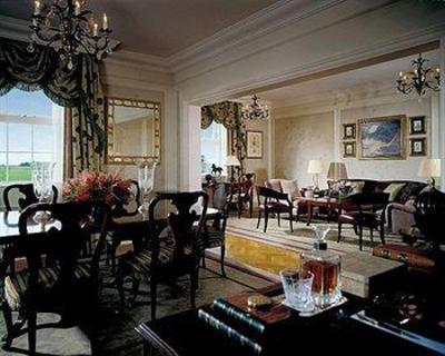 фото отеля Four Seasons Hotel Hampshire Hook