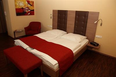 фото отеля Hotel Zur Schmiede