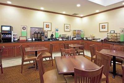 фото отеля Country Inn & Suites Northwest Tallahassee