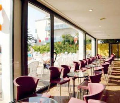 фото отеля Hotel Santa Monica Calella