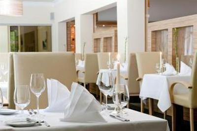 фото отеля Upstalsboom Hotel Waldschlösschen Varel